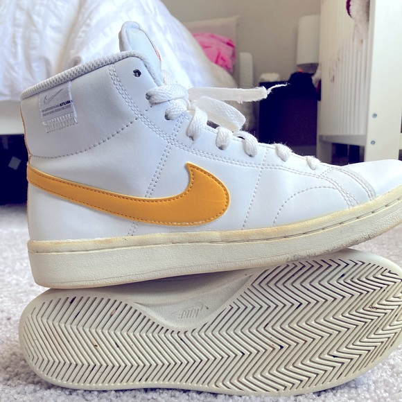 Nike Court Royale Mid size 7 - Picture 1 of 4
